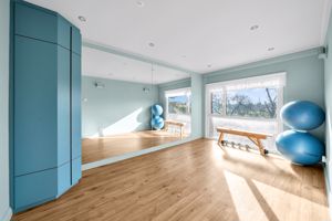 Photo 7- click for photo gallery